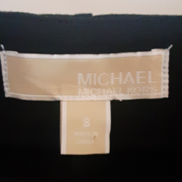 Clothes - Picture 2 of 4